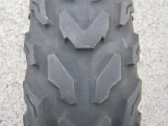25x8 R12 Dunlop KT402 AT, použitý kus