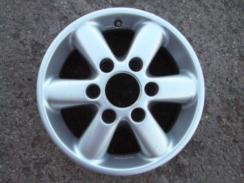 alu kolo Ford 15