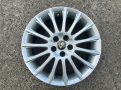 alu kola Alfa Romeo 16