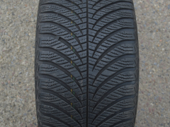 225/45/17 94V XL Goodyear Vector 4 Season Gen-2, použitý celoroční kus
